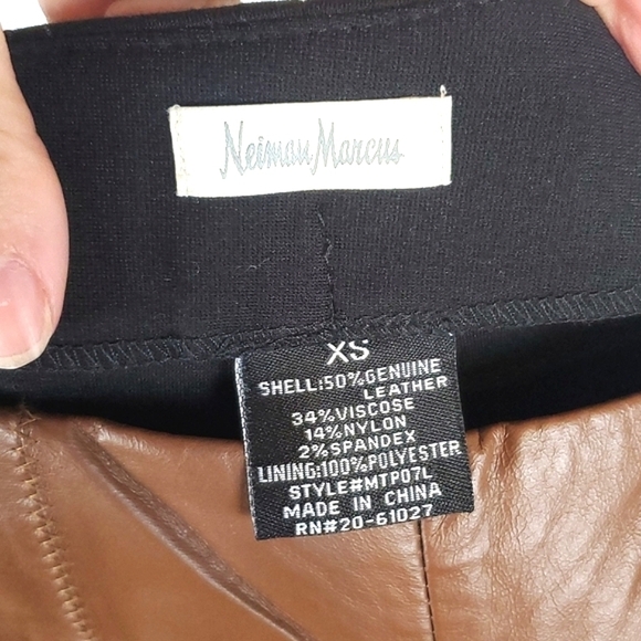 Neiman Marcus Genuine Leather Pants - Picture 8 of 9